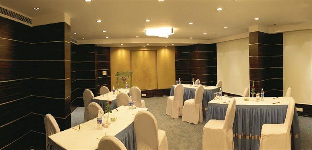 Royal Orchid Central Bangalore, Mg Road Exteriör bild