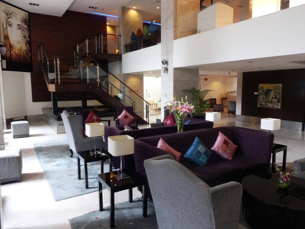 Royal Orchid Central Bangalore, Mg Road Exteriör bild