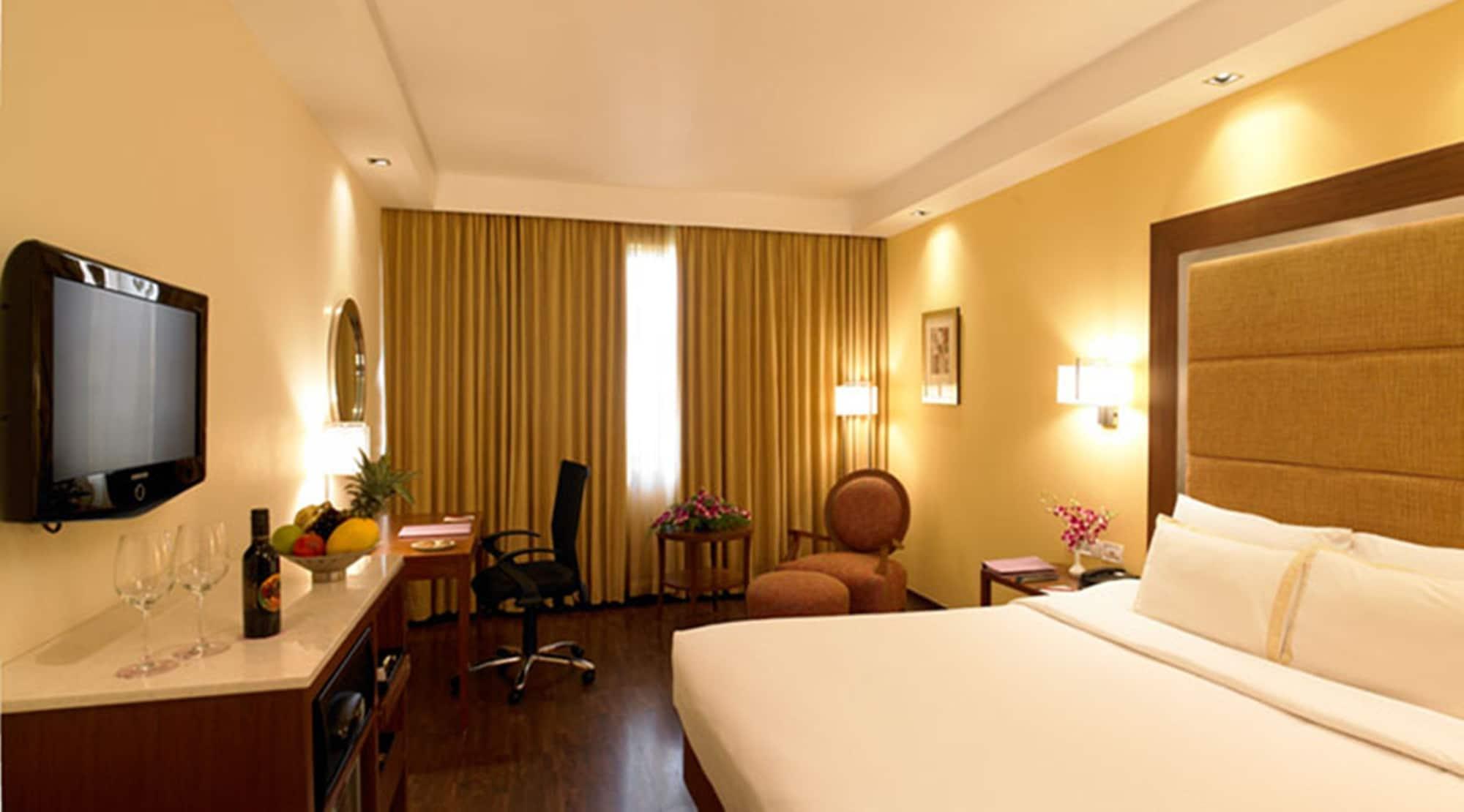 Royal Orchid Central Bangalore, Mg Road Exteriör bild