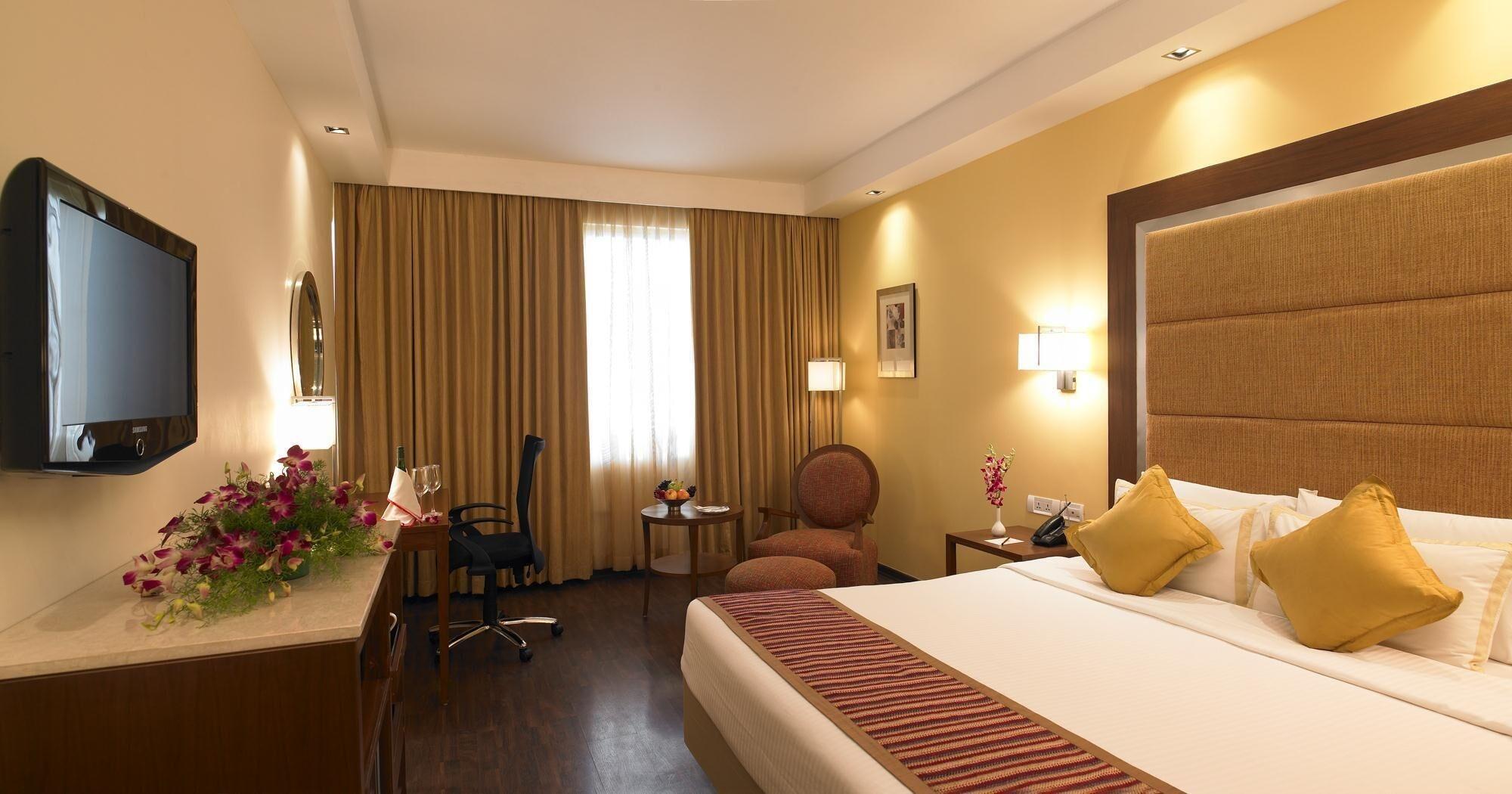 Royal Orchid Central Bangalore, Mg Road Exteriör bild