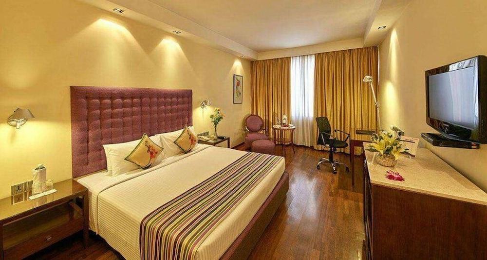 Royal Orchid Central Bangalore, Mg Road Exteriör bild
