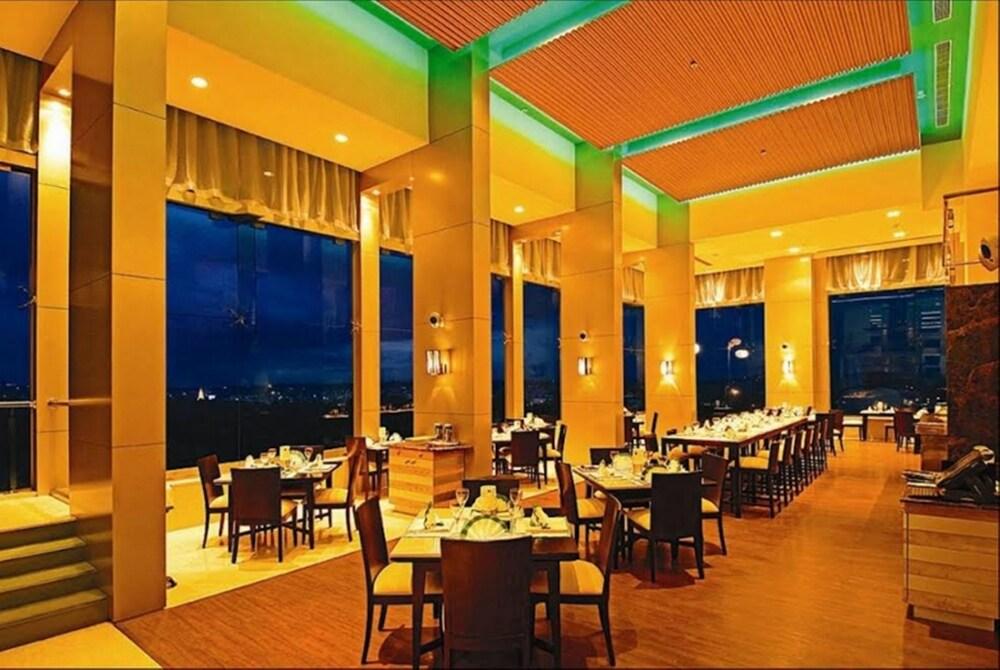 Royal Orchid Central Bangalore, Mg Road Exteriör bild