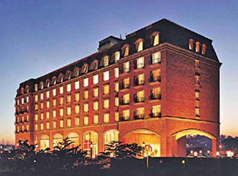 Royal Orchid Central Bangalore, Mg Road Exteriör bild