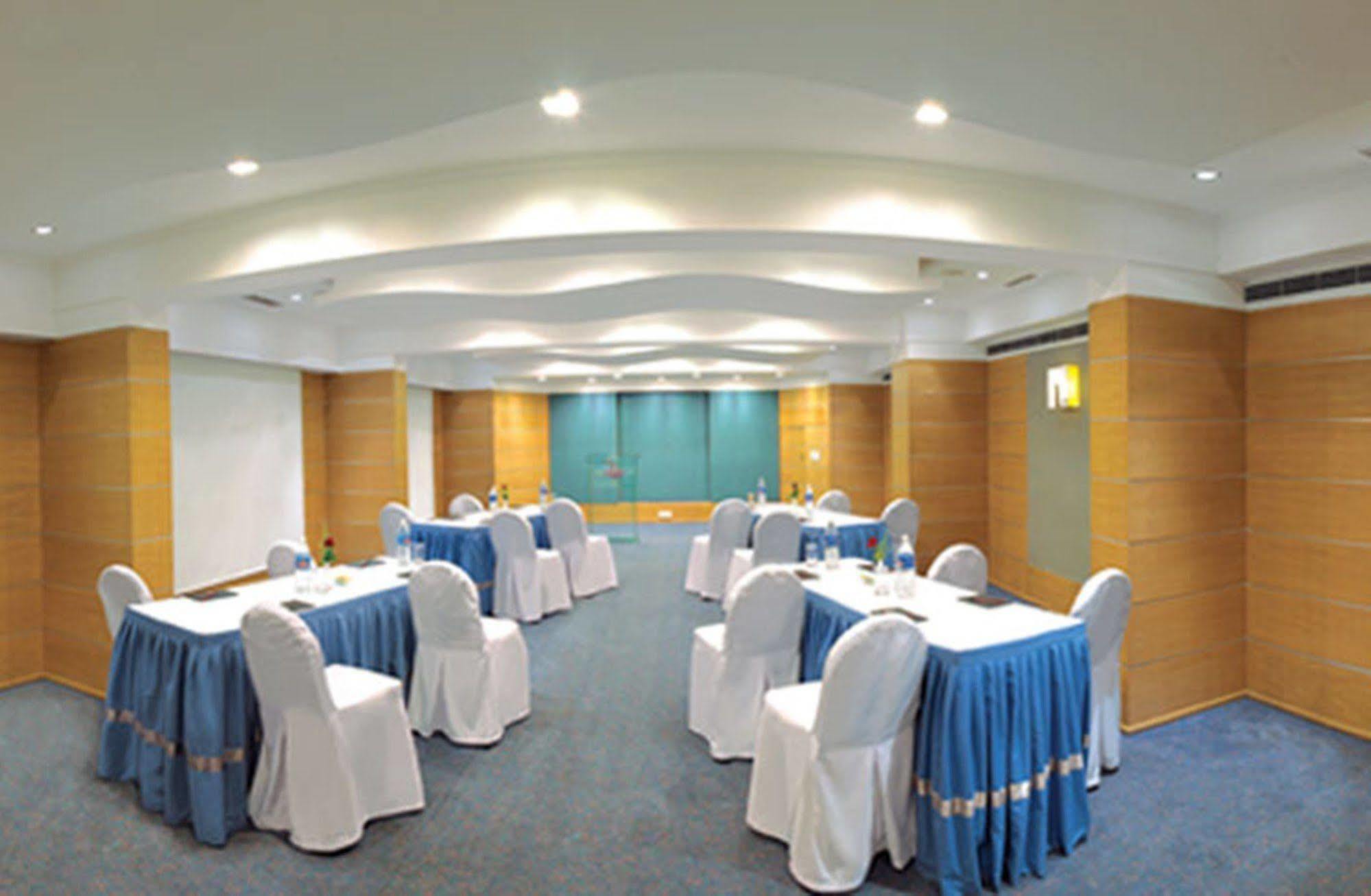 Royal Orchid Central Bangalore, Mg Road Exteriör bild